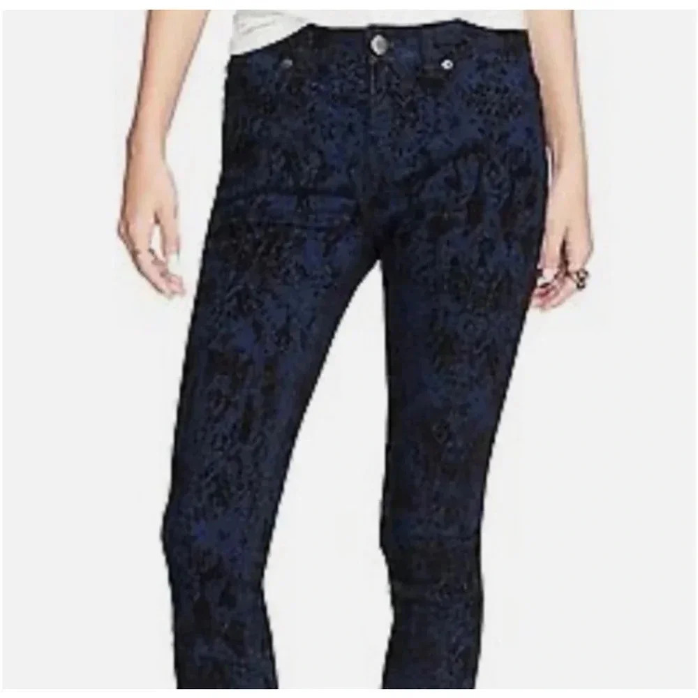Women's Free People Blue Snake Print Velvet Skinny Jeans Size 26 Animal 0119